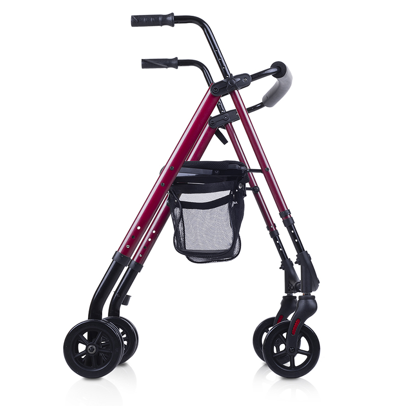 439_439-Andador-exterior-CR04-FP-IM-TotalCare-lateral-rojo